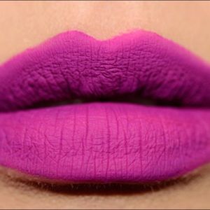 NWT Kat Von D Everlasting Liquid Lipstick in K-DUB